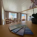 Cozy 2-bedroom * إنترلاكن