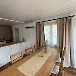 بيت للعطل Cozy 2-bedroom إنترلاكن