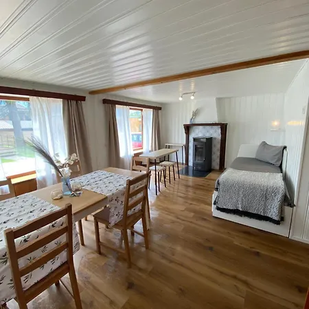 Cozy 2-bedroom Prázdninový dům
