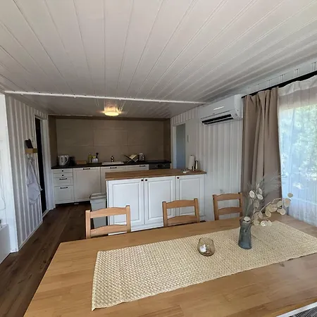 Cozy 2-bedroom 因特拉肯