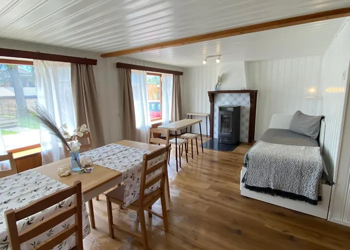 Cozy 2-bedroom Holiday home