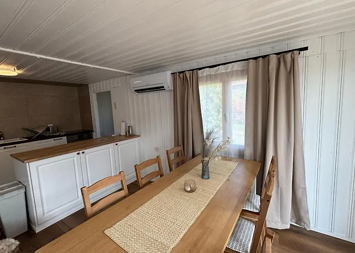 بيت للعطل Cozy 2-bedroom إنترلاكن