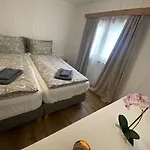 Cozy 2-bedroom *