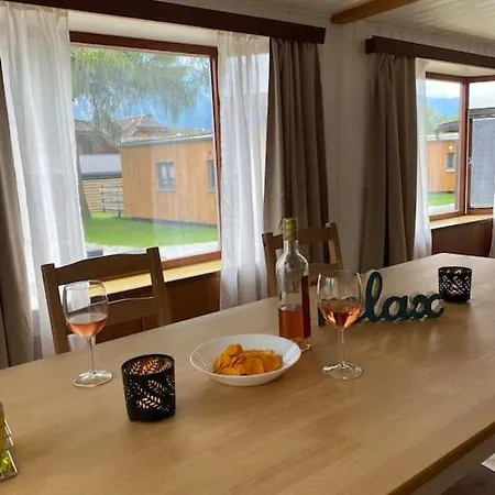 Cozy 2-bedroom Holiday home *