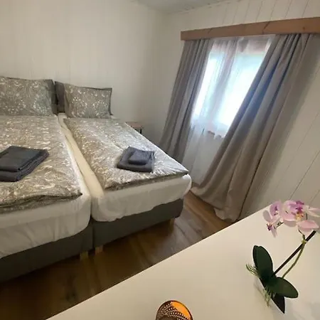 Cozy 2-bedroom *