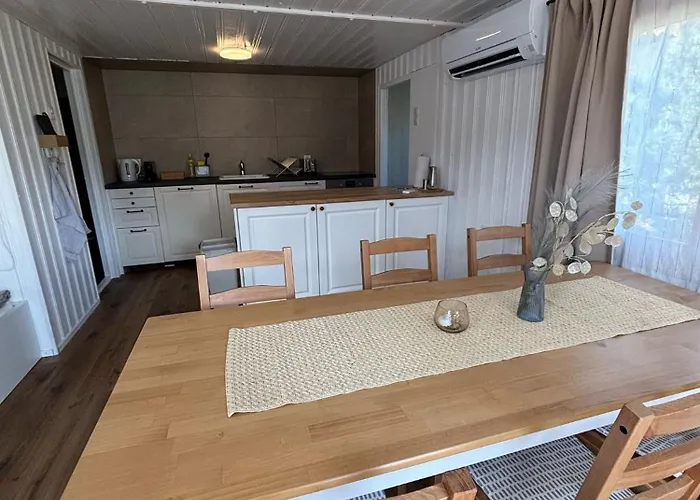 Cozy 2-bedroom Dom wakacyjny